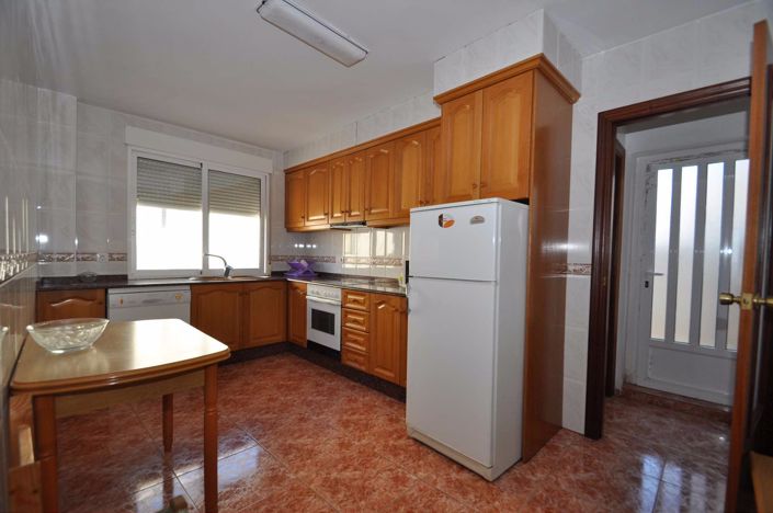 Image No.5-3 Bed Townhouse for sale