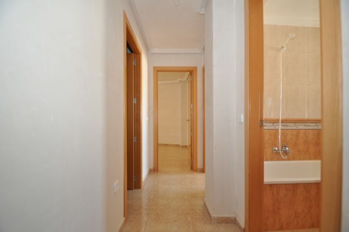 Image No.24-3 Bed Townhouse for sale