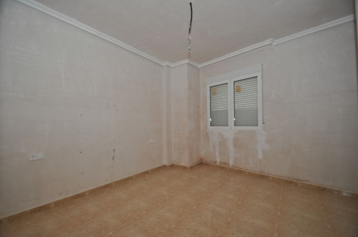 Image No.41-3 Bed Townhouse for sale