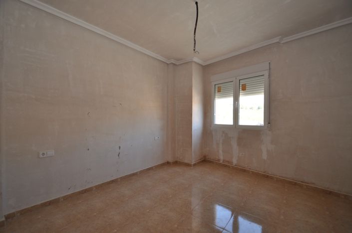 Image No.42-3 Bed Townhouse for sale