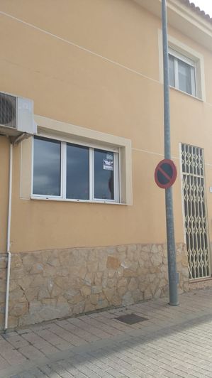 Image No.14-3 Bed Townhouse for sale