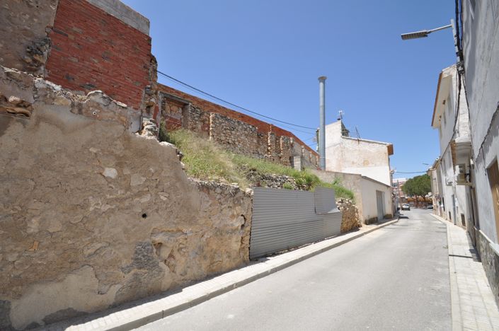 Image No.2-House for sale