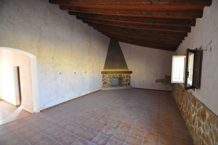 Image No.12-4 Bed Country House for sale