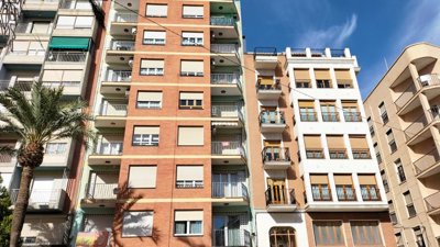1 - Sax, Apartment