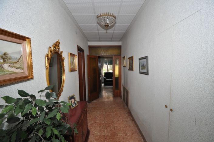 Image No.26-12 Bed Townhouse for sale
