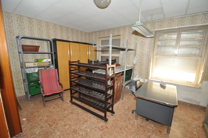 Image No.28-12 Bed Townhouse for sale