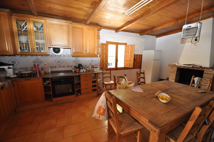 Image No.34-4 Bed House for sale