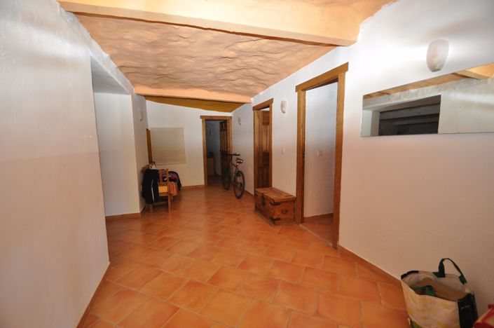 Image No.35-4 Bed House for sale