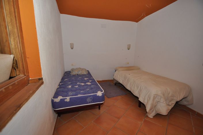 Image No.40-4 Bed House for sale