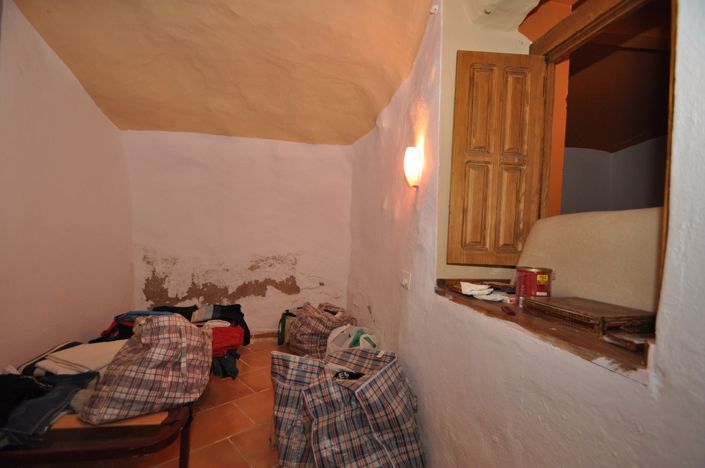 Image No.42-4 Bed House for sale