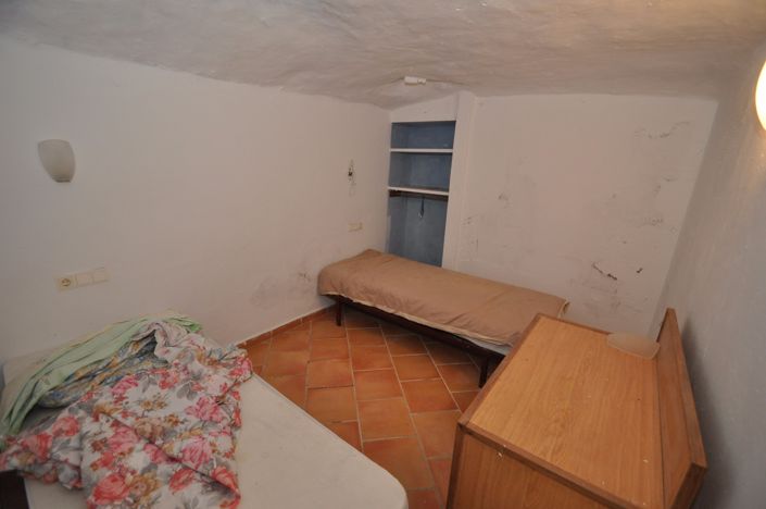 Image No.46-4 Bed House for sale