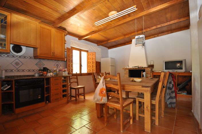 Image No.5-4 Bed House for sale