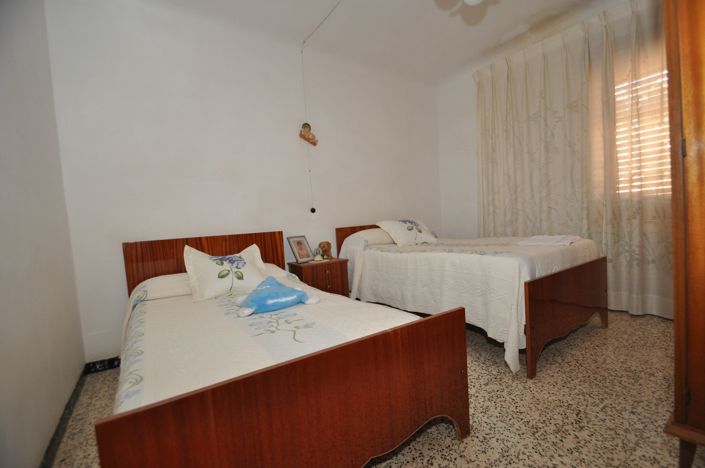 Image No.4-5 Bed Village House for sale