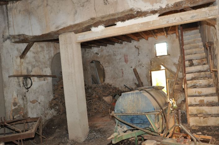 Image No.13-2 Bed Property for sale