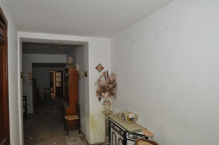 Image No.2-2 Bed Property for sale