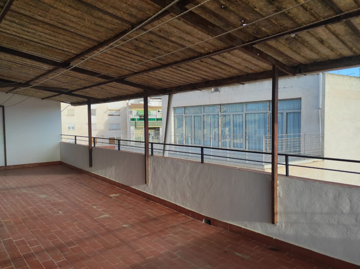 Image No.21-3 Bed Apartment for sale