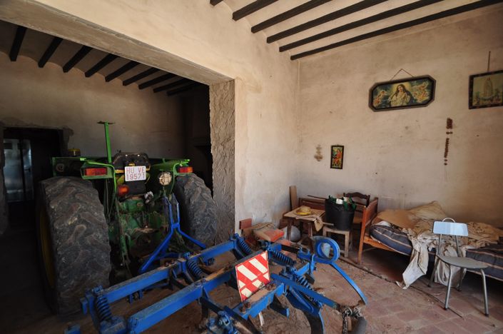 Image No.6-5 Bed Property for sale