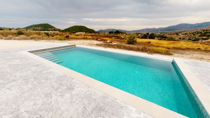 Image No.2-3 Bed Villa for sale