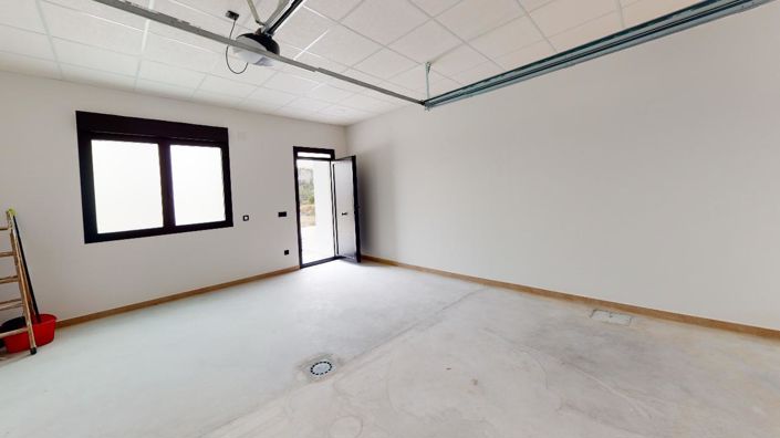 Image No.39-3 Bed Villa for sale