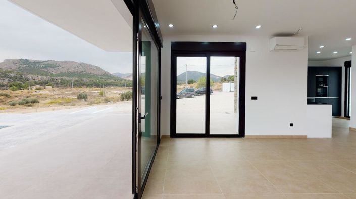 Image No.42-3 Bed Villa for sale