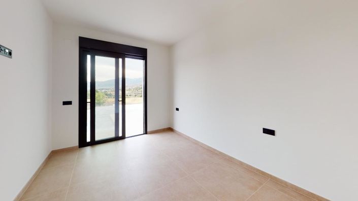 Image No.46-3 Bed Villa for sale