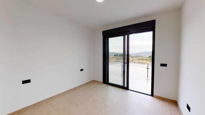 Image No.6-3 Bed Villa for sale