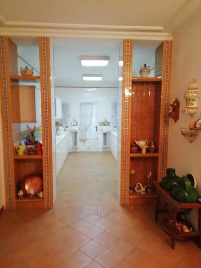 Image No.28-5 Bed Villa for sale