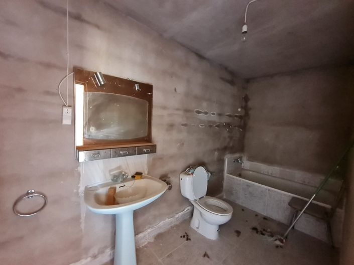 Image No.20-3 Bed Villa for sale