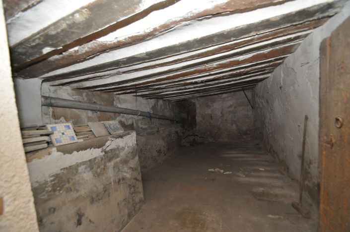 Image No.17-5 Bed Townhouse for sale