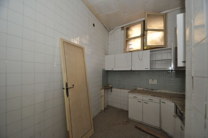 Image No.35-5 Bed Townhouse for sale