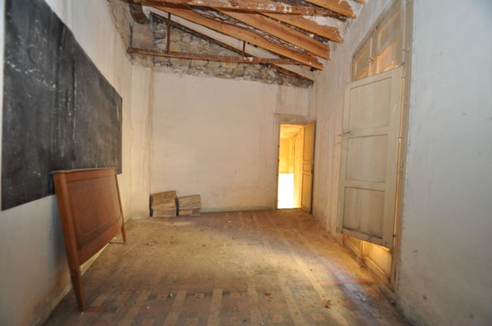 Image No.5-5 Bed Townhouse for sale