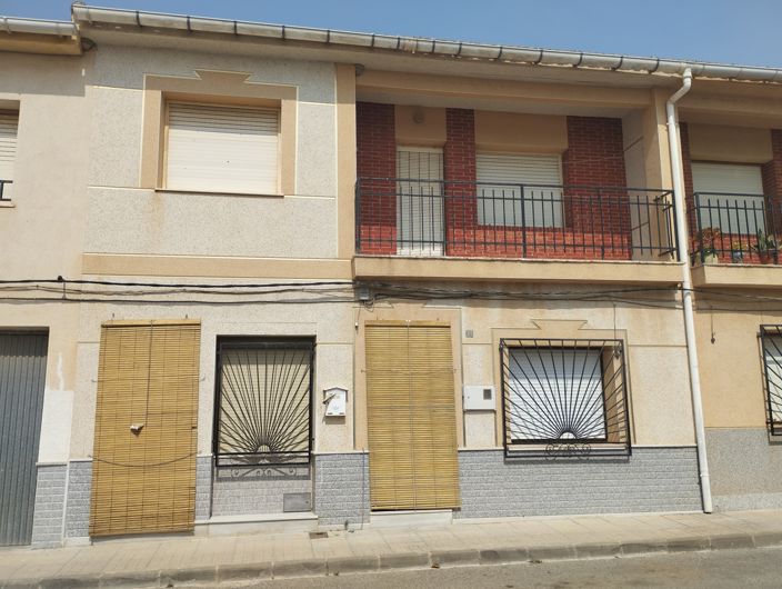 Image No.1-Maison de ville de 4 chambres à vendre à La Romana