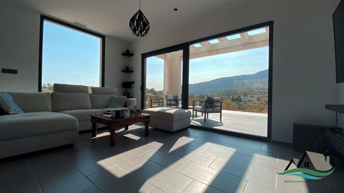 Image No.4-3 Bed Villa for sale