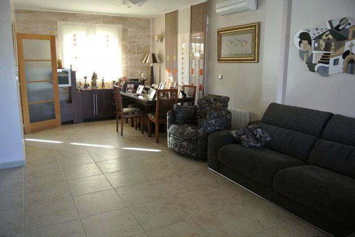 Image No.22-5 Bed Country House for sale