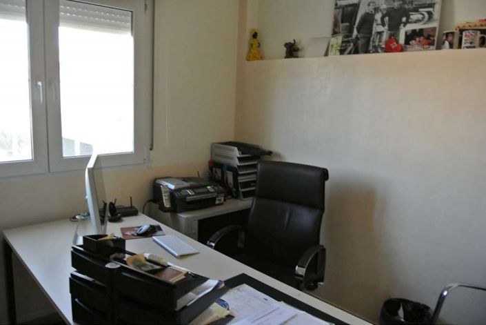 Image No.24-5 Bed Country House for sale