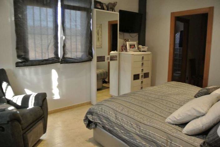 Image No.6-5 Bed Country House for sale