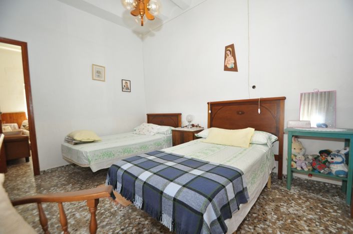 Image No.3-Maison de campagne de 6 chambres à vendre à Monóvar