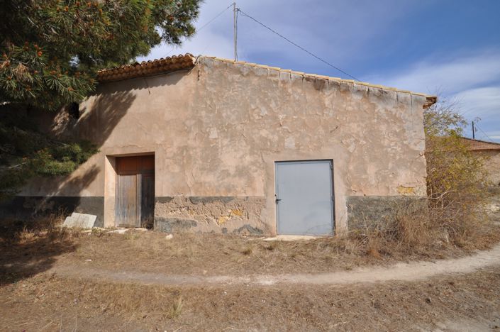 Image No.10-4 Bed Country House for sale