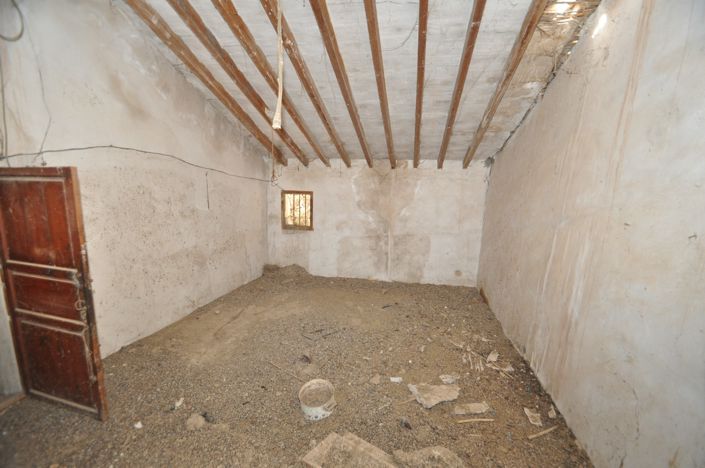 Image No.35-4 Bed Country House for sale