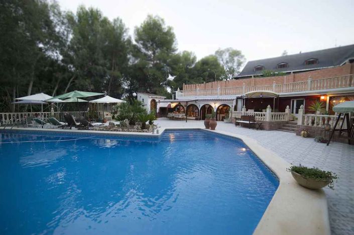 Image No.1-Villa de 10 chambres à vendre à Monóvar