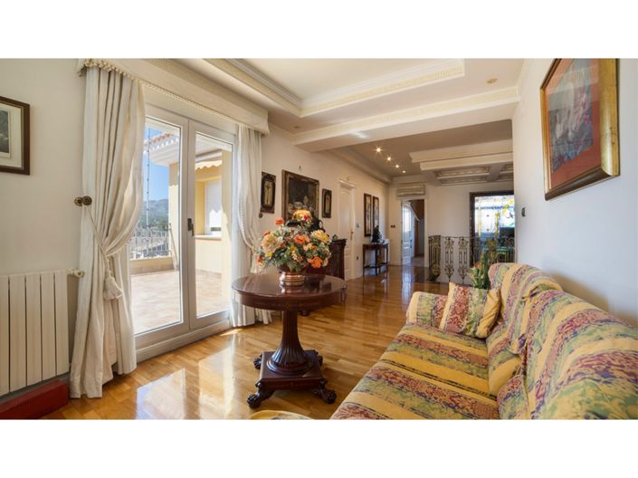 Image No.13-6 Bed Villa for sale