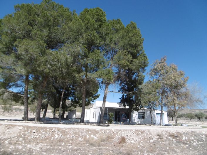 Image No.1-4 Bed Country House for sale