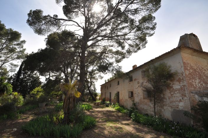 Image No.37-15 Bed Country House for sale