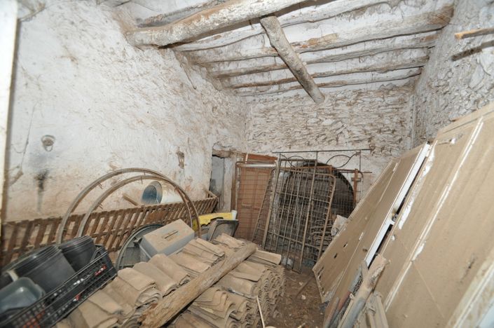 Image No.40-15 Bed Country House for sale