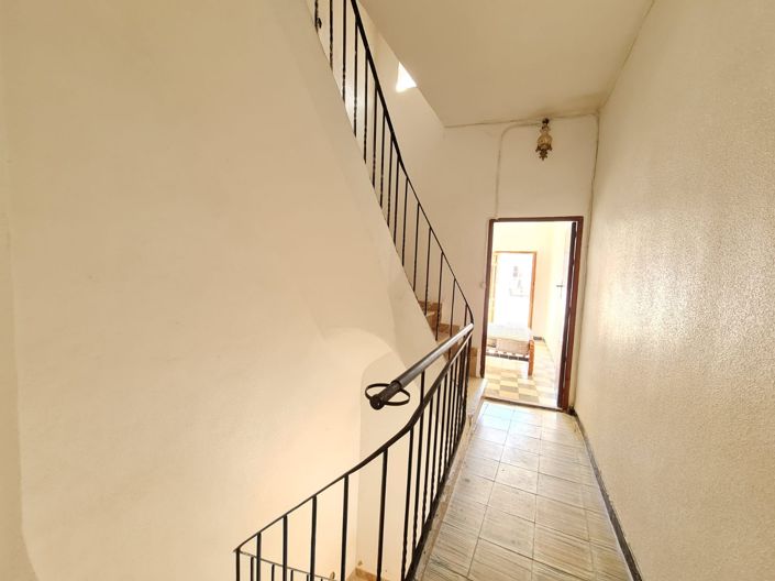 Image No.18-3 Bed Townhouse for sale