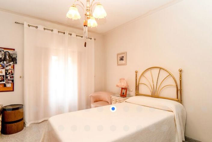 Image No.21-4 Bed Townhouse for sale