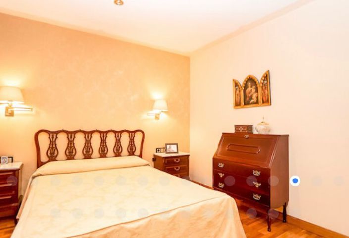 Image No.22-4 Bed Townhouse for sale