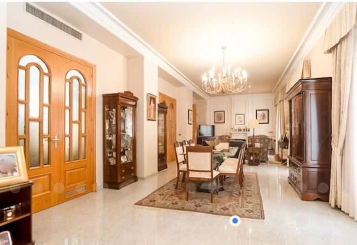 Image No.3-4 Bed Townhouse for sale