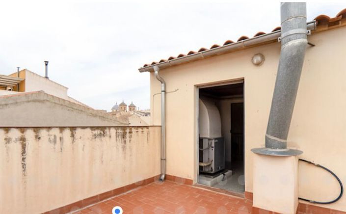 Image No.30-4 Bed Townhouse for sale