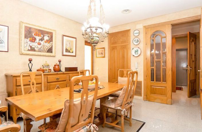 Image No.7-4 Bed Townhouse for sale